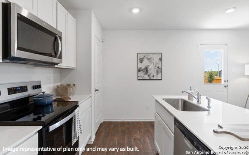 12556 Spoor Vly, Converse, TX 78109, 5 Habitaciones Habitaciones , ,2 BañosBaños,Residential,En Venta,12556 Spoor Vly,0,1909781