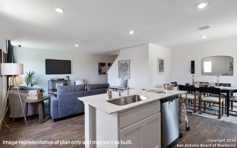 12525 Spoor Vly, Converse, TX 78109, 5 Habitaciones Habitaciones , ,2 BañosBaños,Residential,En Venta,12525 Spoor Vly,0,1909791
