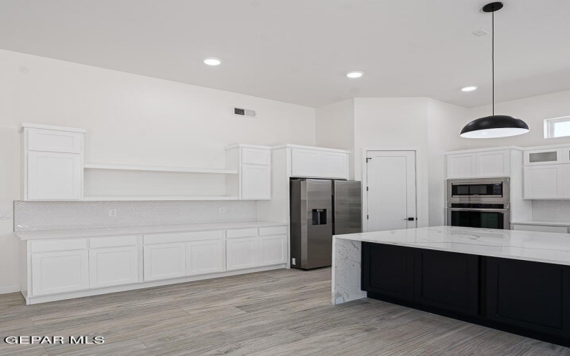 288 EMERALD DUST Place, El Paso, TX 79928, 4 Bedrooms Bedrooms, ,3 BathroomsBathrooms,Residential,For Sale,288 EMERALD DUST Place,921219