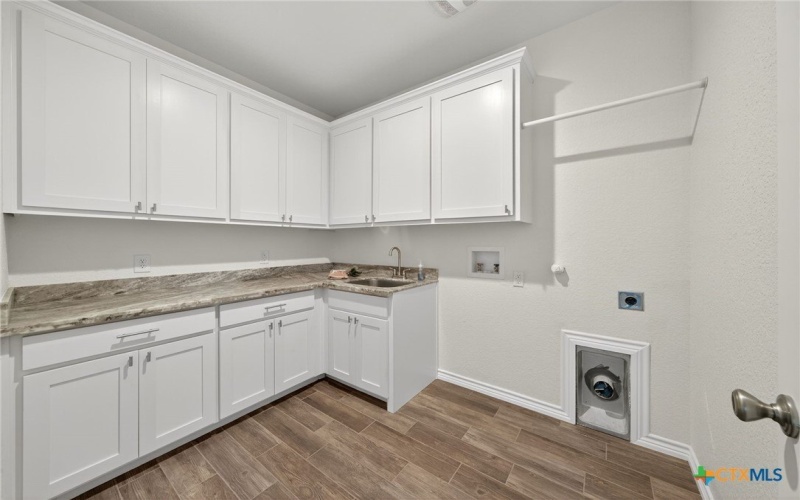 169 Longwood, New Braunfels, TX 78132, 4 Bedrooms Bedrooms, ,3 BathroomsBathrooms,Residential,For Sale,169 Longwood,0,593438