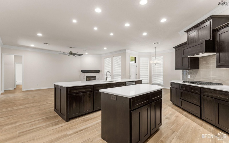 6034 OAKMONT DRIVE, Wichita Falls, TX 76310, 4 Bedrooms Bedrooms, ,2 BathroomsBathrooms,Residential,For Sale,6034 OAKMONT DRIVE,0,180456