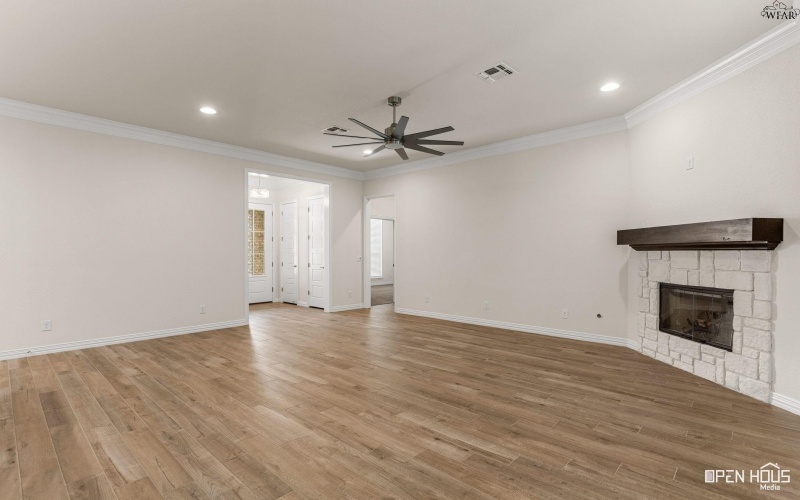 6034 OAKMONT DRIVE, Wichita Falls, TX 76310, 4 Bedrooms Bedrooms, ,2 BathroomsBathrooms,Residential,For Sale,6034 OAKMONT DRIVE,0,180456