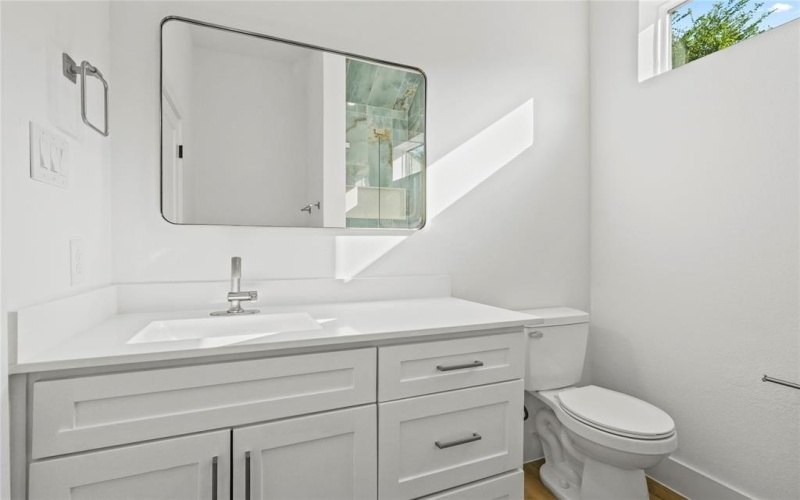 1510 E Waco Avenue, Dallas, TX 75216, 4 Habitaciones Habitaciones , ,5 BañosBaños,Residential,En Venta,1510 E Waco Avenue,0,21057879
