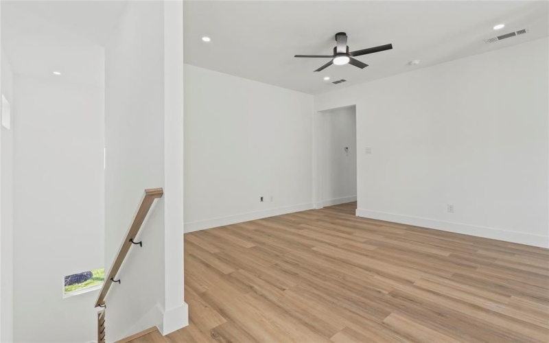 1510 E Waco Avenue, Dallas, TX 75216, 4 Habitaciones Habitaciones , ,5 BañosBaños,Residential,En Venta,1510 E Waco Avenue,0,21057879