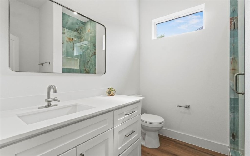 1510 E Waco Avenue, Dallas, TX 75216, 4 Habitaciones Habitaciones , ,5 BañosBaños,Residential,En Venta,1510 E Waco Avenue,0,21057879