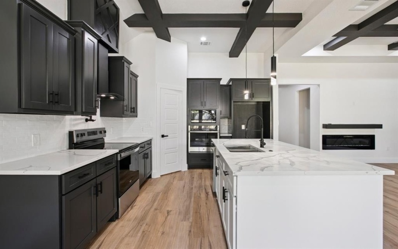 1213 E Butler Street, Fort Worth, TX 76115, 4 Habitaciones Habitaciones , ,2 BañosBaños,Residential,En Venta,1213 E Butler Street,0,21058375