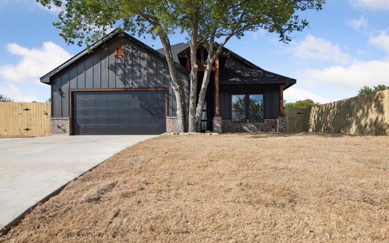 1213 E Butler Street, Fort Worth, TX 76115, 4 Habitaciones Habitaciones , ,2 BañosBaños,Residential,En Venta,1213 E Butler Street,0,21058375