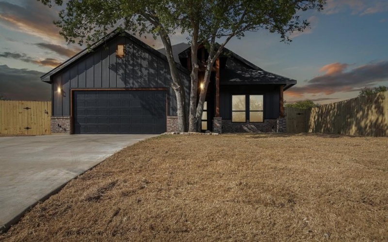 1213 E Butler Street, Fort Worth, TX 76115, 4 Habitaciones Habitaciones , ,2 BañosBaños,Residential,En Venta,1213 E Butler Street,0,21058375