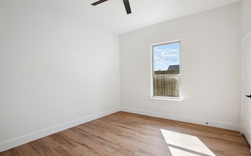 1213 E Butler Street, Fort Worth, TX 76115, 4 Habitaciones Habitaciones , ,2 BañosBaños,Residential,En Venta,1213 E Butler Street,0,21058375
