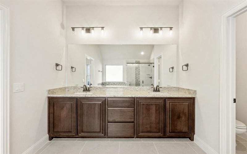 355 Paddle Boat Drive, Granbury, TX 76049, 3 Bedrooms Bedrooms, ,2 BathroomsBathrooms,Residential,For Sale,355 Paddle Boat Drive,0,21055246