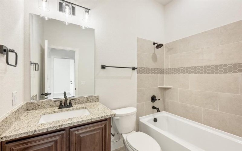 355 Paddle Boat Drive, Granbury, TX 76049, 3 Bedrooms Bedrooms, ,2 BathroomsBathrooms,Residential,For Sale,355 Paddle Boat Drive,0,21055246