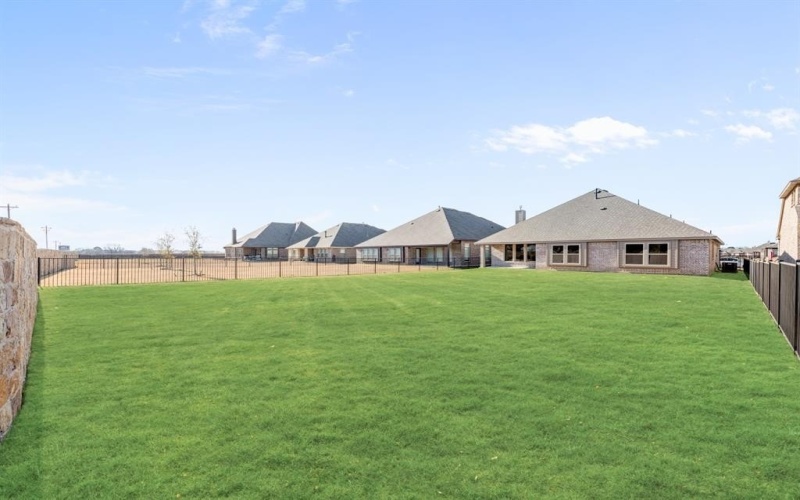 355 Paddle Boat Drive, Granbury, TX 76049, 3 Bedrooms Bedrooms, ,2 BathroomsBathrooms,Residential,For Sale,355 Paddle Boat Drive,0,21055246