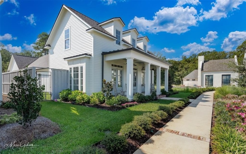 2108 Pecan Square Avenue, Shreveport, LA 71106, 3 Bedrooms Bedrooms, ,2 BathroomsBathrooms,Residential,For Sale,2108 Pecan Square Avenue,0,21066198