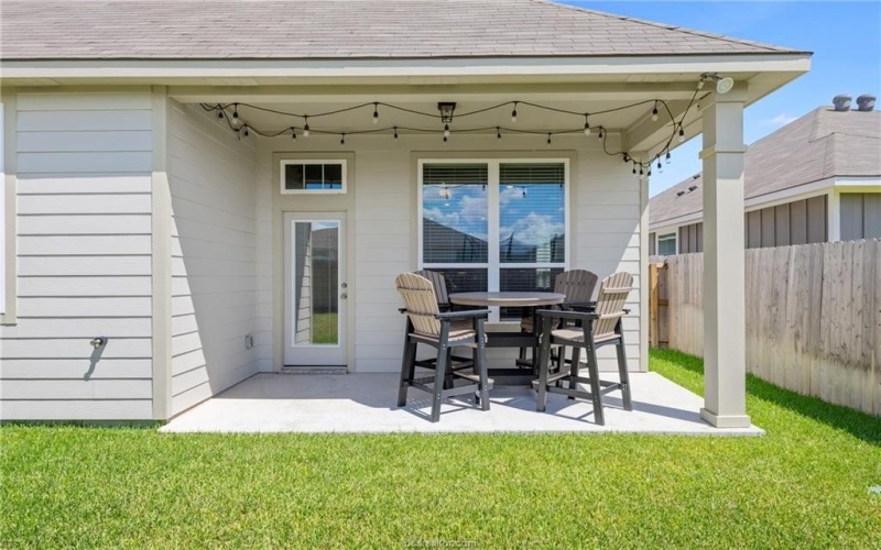 1929 Chief Street, Bryan, TX 77807, 4 Habitaciones Habitaciones , ,3 BañosBaños,Residential,En Venta,1929 Chief Street,0,25009864