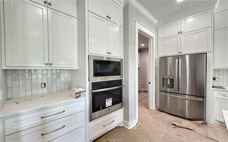 5665 Mill Water Court, Bryan, TX 77807, 4 Bedrooms Bedrooms, ,3 BathroomsBathrooms,Residential,For Sale,5665 Mill Water Court,0,25010143