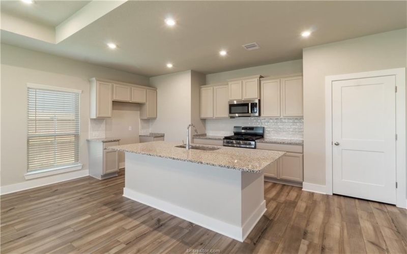 5302 Lyle Place, Bryan, TX 77807, 4 Bedrooms Bedrooms, ,2 BathroomsBathrooms,Residential,For Sale,5302 Lyle Place,0,25010150