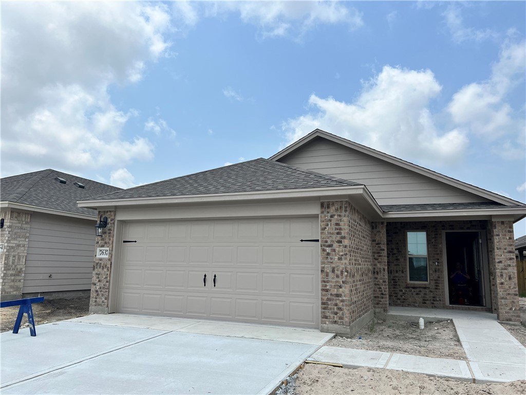 7637 Bullrider Drive, Corpus Christi, TX 78414, 3 Bedrooms Bedrooms, ,2 BathroomsBathrooms,Residential,For Sale,7637 Bullrider Drive,0,465341