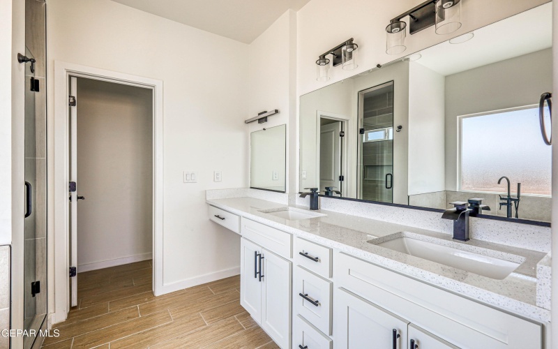 15554 MECHEM Street, El Paso, TX 79928, 4 Bedrooms Bedrooms, ,5 BathroomsBathrooms,Residential,For Sale,15554 MECHEM Street,0,930875