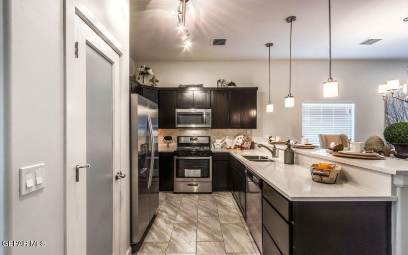 409 Deserts Drive, Socorro, TX 79927, 4 Bedrooms Bedrooms, ,2 BathroomsBathrooms,Residential,For Sale,409 Deserts Drive,0,930887