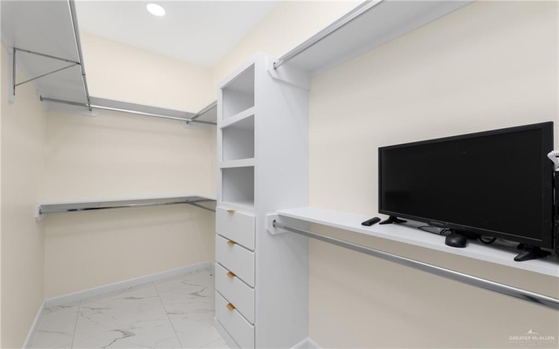 3506 Emma Drive, Weslaco, TX 78596, 3 Bedrooms Bedrooms, ,2 BathroomsBathrooms,Residential,For Sale,3506 Emma Drive,0,481637