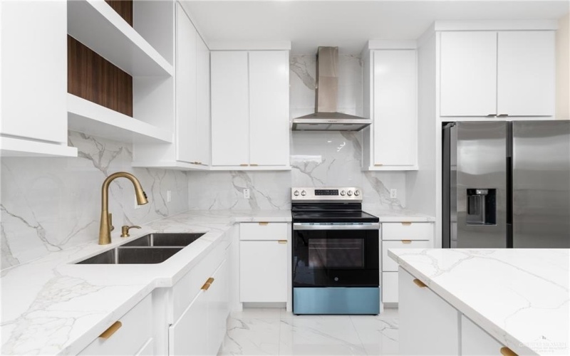 3506 Emma Drive, Weslaco, TX 78596, 3 Bedrooms Bedrooms, ,2 BathroomsBathrooms,Residential,For Sale,3506 Emma Drive,0,481637