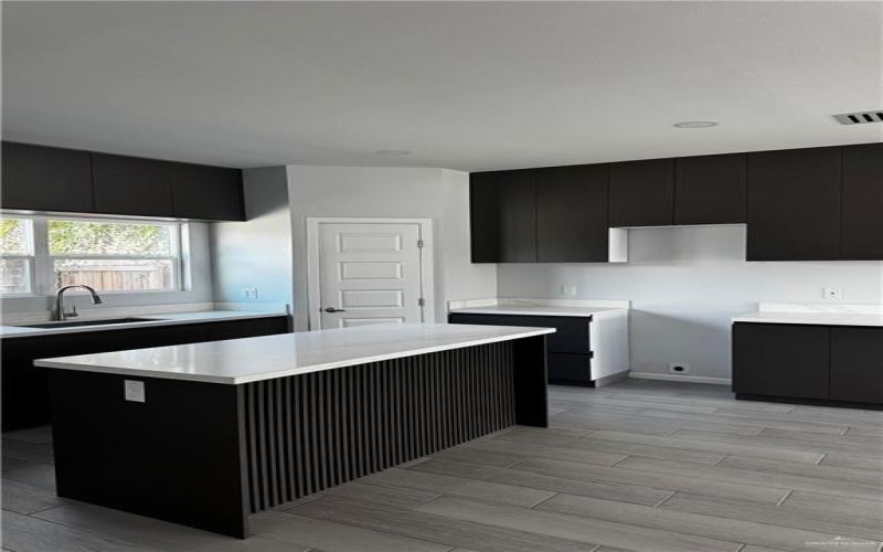 2801 Stablewood, Mission, TX 78574, 3 Bedrooms Bedrooms, ,2 BathroomsBathrooms,Residential,For Sale,2801 Stablewood,0,481667