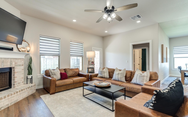 2929 138th Street, Lubbock, TX 79423, 4 Habitaciones Habitaciones , ,3 BañosBaños,Residential,En Venta,2929 138th Street,0,202560954