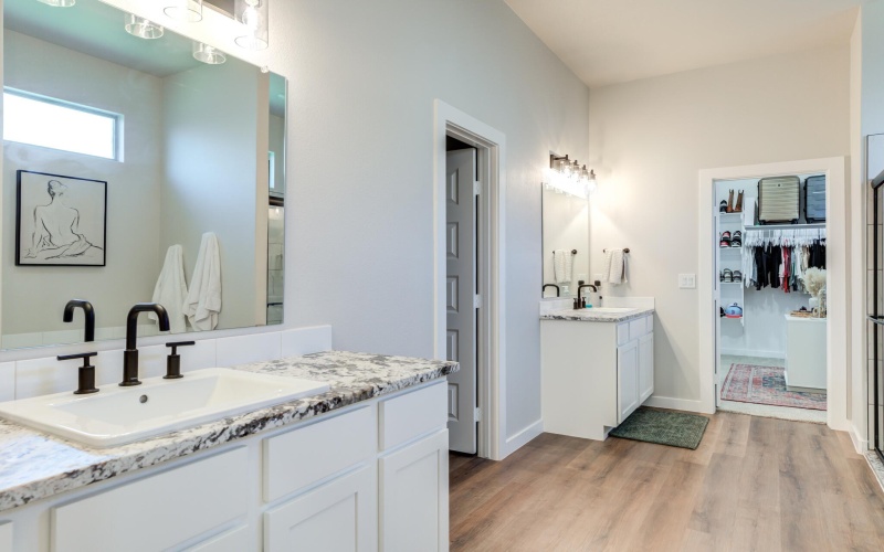 2929 138th Street, Lubbock, TX 79423, 4 Habitaciones Habitaciones , ,3 BañosBaños,Residential,En Venta,2929 138th Street,0,202560954