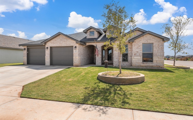 2929 137th Street, Lubbock, TX 79423, 4 Bedrooms Bedrooms, ,3 BathroomsBathrooms,Residential,For Sale,2929 137th Street,0,202560961