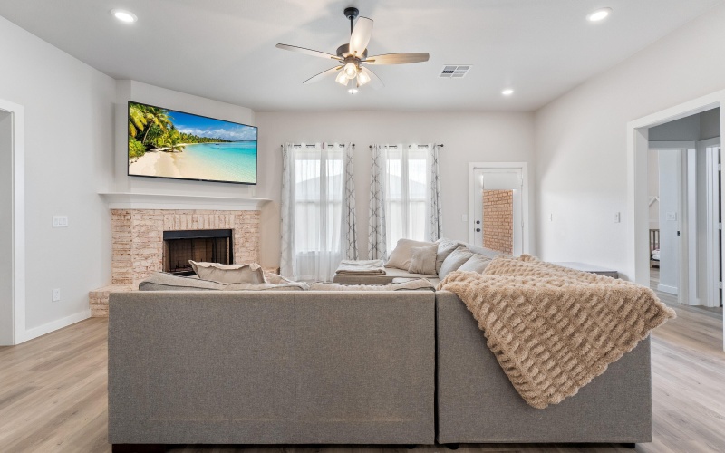 2929 137th Street, Lubbock, TX 79423, 4 Bedrooms Bedrooms, ,3 BathroomsBathrooms,Residential,For Sale,2929 137th Street,0,202560961