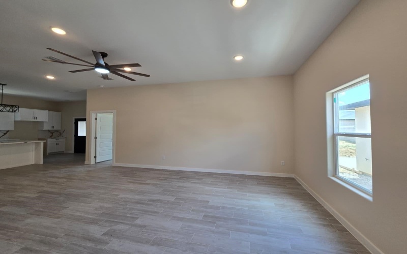 1711 Cordova Dr., Laredo, TX 78046, 4 Bedrooms Bedrooms, ,2 BathroomsBathrooms,Residential,For Sale,1711 Cordova Dr.,0,20254195