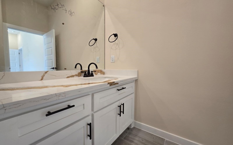 1711 Cordova Dr., Laredo, TX 78046, 4 Bedrooms Bedrooms, ,2 BathroomsBathrooms,Residential,For Sale,1711 Cordova Dr.,0,20254195