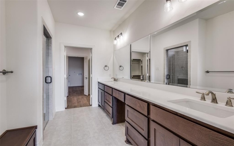 451 Florence Drive, Prosper, TX 75078, 2 Bedrooms Bedrooms, ,2 BathroomsBathrooms,Residential,For Sale,451 Florence Drive,0,21067320
