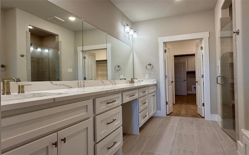 2512 Nueva Way, Mansfield, TX 76063, 2 Habitaciones Habitaciones , ,2 BañosBaños,Residential,En Venta,2512 Nueva Way,0,21067338