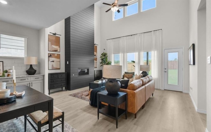 2429 Starlight Street, Grand Prairie, TX 75052, 5 Habitaciones Habitaciones , ,3 BañosBaños,Residential,En Venta,2429 Starlight Street,0,21067360