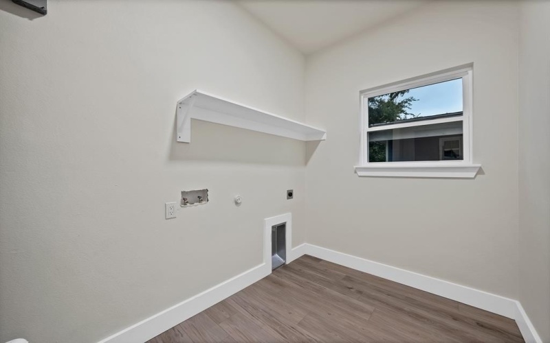 3301 Avenue H, Fort Worth, TX 76105, 3 Bedrooms Bedrooms, ,2 BathroomsBathrooms,Residential,For Sale,3301 Avenue H,0,21067370