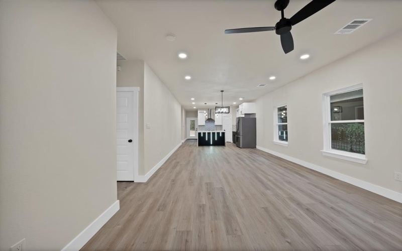 3301 Avenue H, Fort Worth, TX 76105, 3 Bedrooms Bedrooms, ,2 BathroomsBathrooms,Residential,For Sale,3301 Avenue H,0,21067370