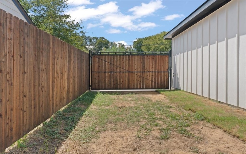 3317 Reed Street, Fort Worth, TX 76119, 4 Habitaciones Habitaciones , ,2 BañosBaños,Residential,En Venta,3317 Reed Street,0,21067413