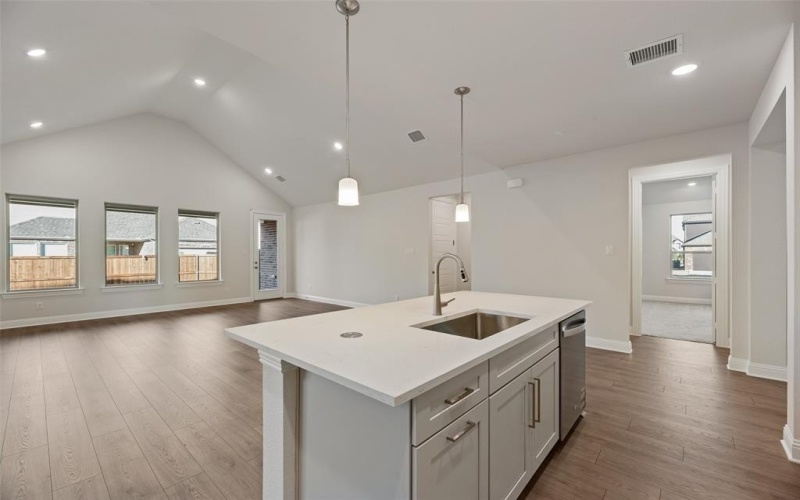 1352 Marburg Lane, Frisco, TX 75036, 3 Habitaciones Habitaciones , ,2 BañosBaños,Residential,En Venta,1352 Marburg Lane,0,21067487