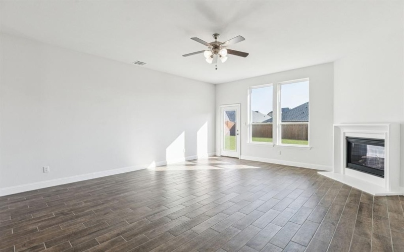 404 Portina Drive, Anna, TX 75409, 4 Bedrooms Bedrooms, ,3 BathroomsBathrooms,Residential,For Sale,404 Portina Drive,0,21067527