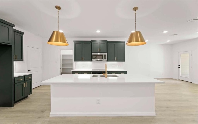 6914 Terlingua, Dallas, TX 75228, 3 Habitaciones Habitaciones , ,2 BañosBaños,Residential,En Venta,6914 Terlingua,0,21066722