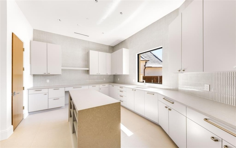 4527 N Lindhurst Avenue, Dallas, TX 75229, 5 Bedrooms Bedrooms, ,6 BathroomsBathrooms,Residential,For Sale,4527 N Lindhurst Avenue,0,21067599