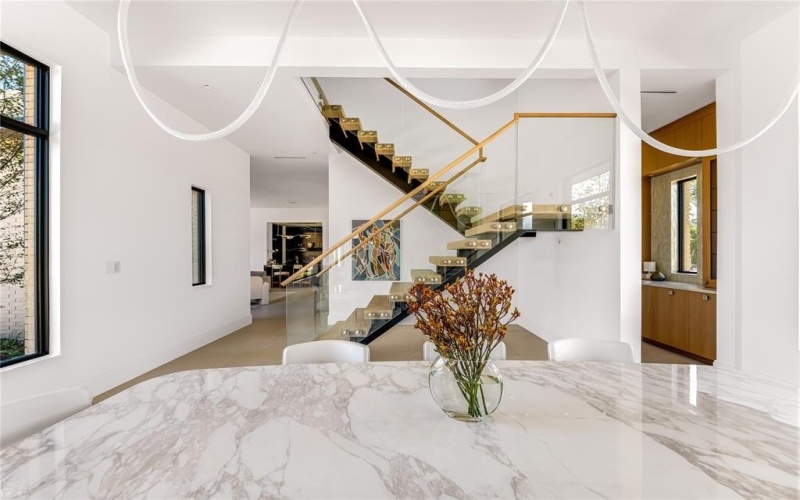 4527 N Lindhurst Avenue, Dallas, TX 75229, 5 Bedrooms Bedrooms, ,6 BathroomsBathrooms,Residential,For Sale,4527 N Lindhurst Avenue,0,21067599
