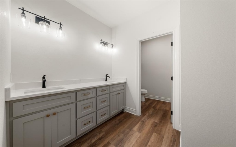 303 Live Oak Trail, Valley Mills, TX 76689, 4 Habitaciones Habitaciones , ,2 BañosBaños,Residential,En Venta,303 Live Oak Trail,0,21067684