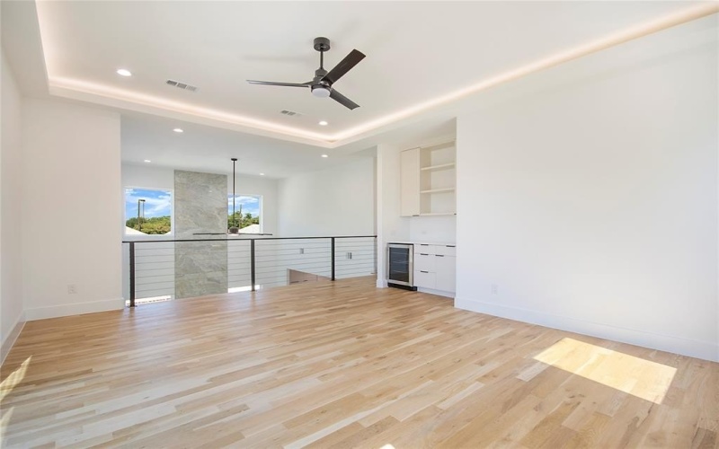 340 Guam Street, Dallas, TX 75212, 5 Bedrooms Bedrooms, ,5 BathroomsBathrooms,Residential,For Sale,340 Guam Street,0,21067687