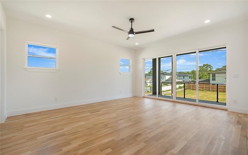 340 Guam Street, Dallas, TX 75212, 5 Bedrooms Bedrooms, ,5 BathroomsBathrooms,Residential,For Sale,340 Guam Street,0,21067687