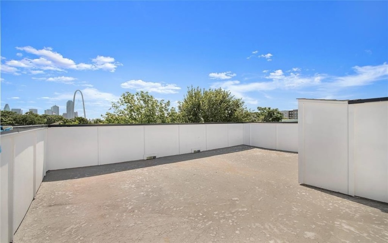 340 Guam Street, Dallas, TX 75212, 5 Bedrooms Bedrooms, ,5 BathroomsBathrooms,Residential,For Sale,340 Guam Street,0,21067687