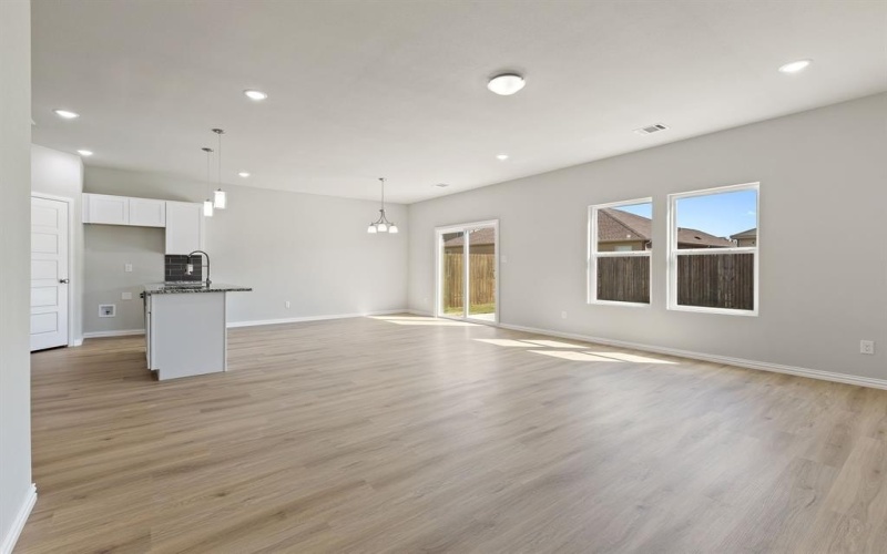 217 Lead Creek Drive, Fort Worth, TX 76131, 3 Habitaciones Habitaciones , ,2 BañosBaños,Residential,En Venta,217 Lead Creek Drive,0,21067713