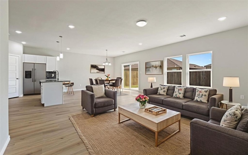 217 Lead Creek Drive, Fort Worth, TX 76131, 3 Habitaciones Habitaciones , ,2 BañosBaños,Residential,En Venta,217 Lead Creek Drive,0,21067713