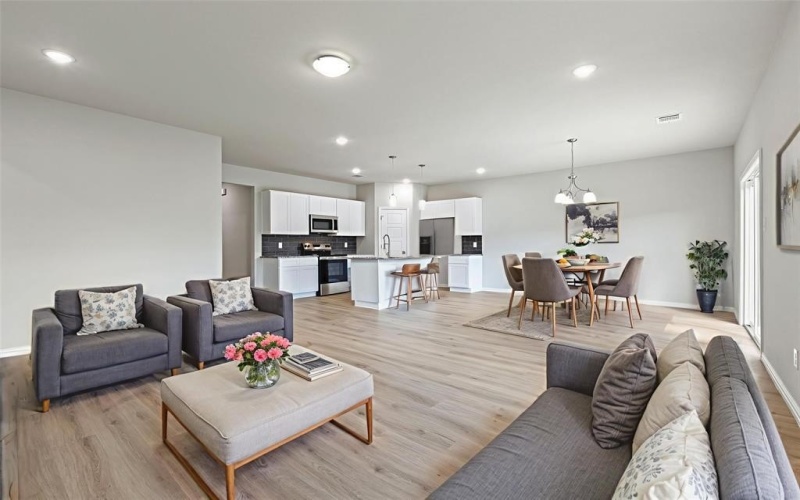 217 Lead Creek Drive, Fort Worth, TX 76131, 3 Habitaciones Habitaciones , ,2 BañosBaños,Residential,En Venta,217 Lead Creek Drive,0,21067713